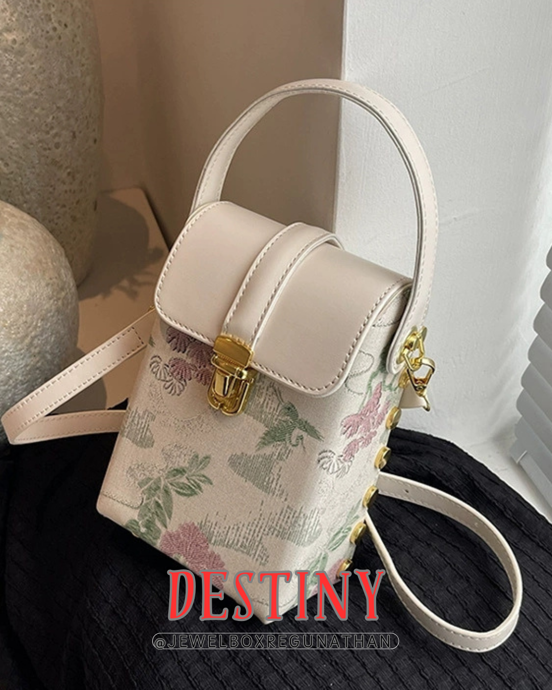 Destiny Box Sling