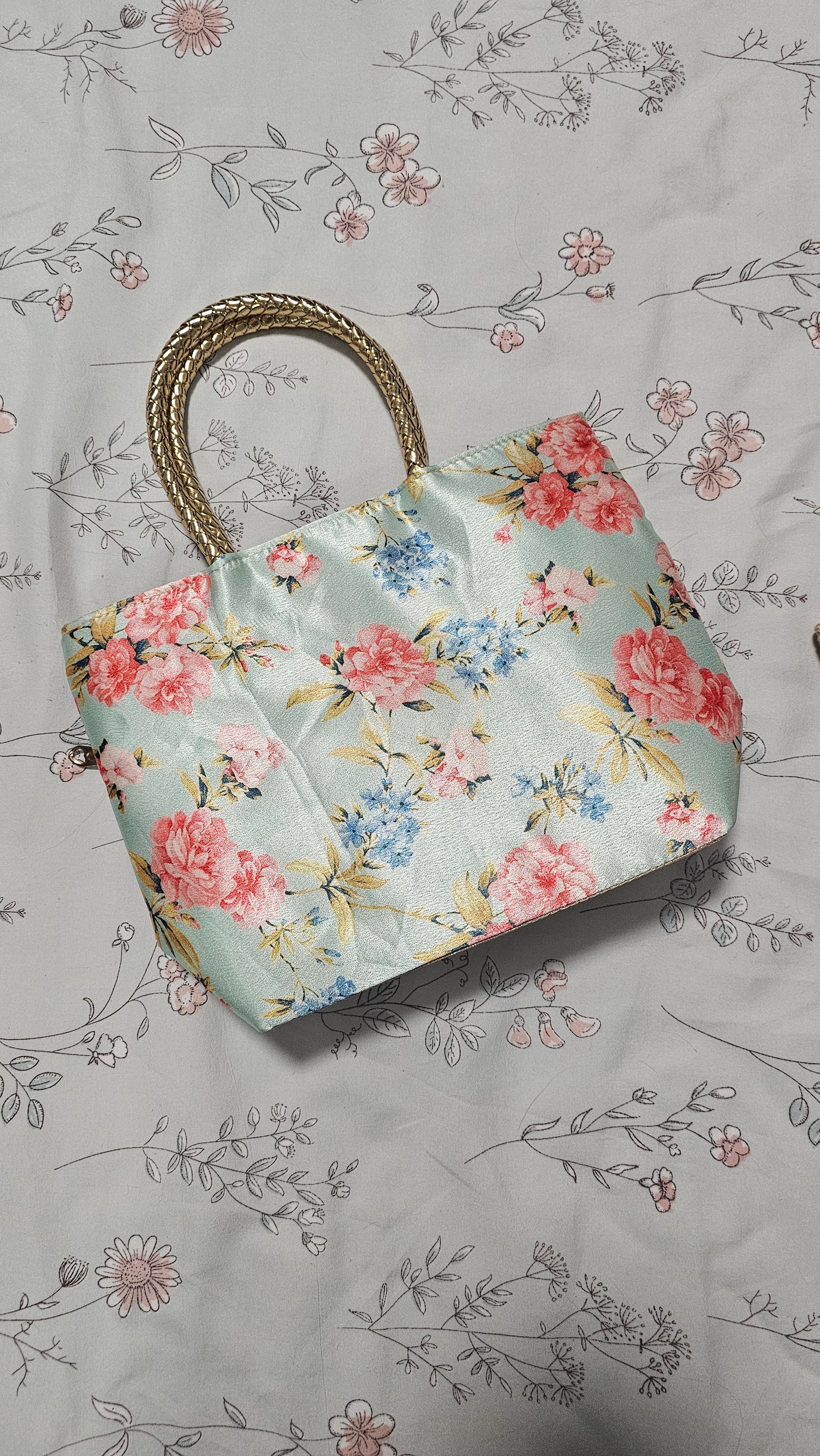 Vintage Rose Handle bags